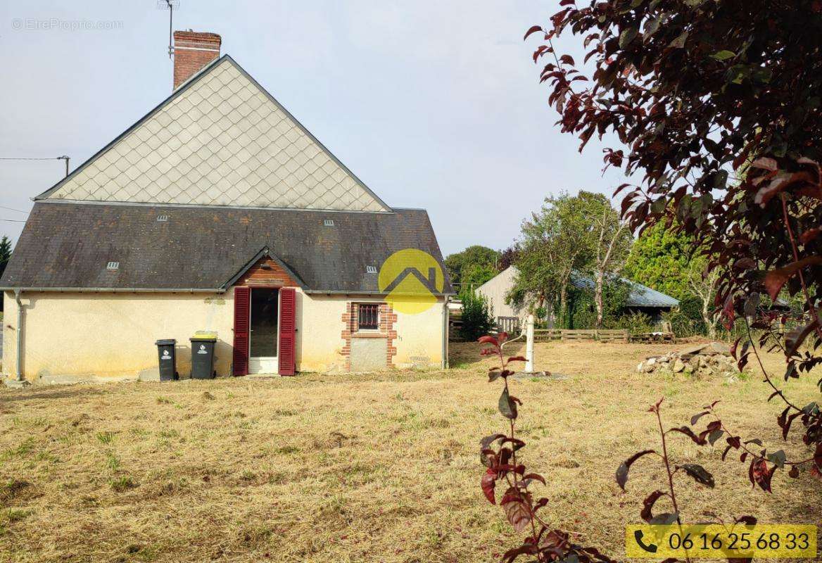 Maison à SAINT-ELOY-DE-GY