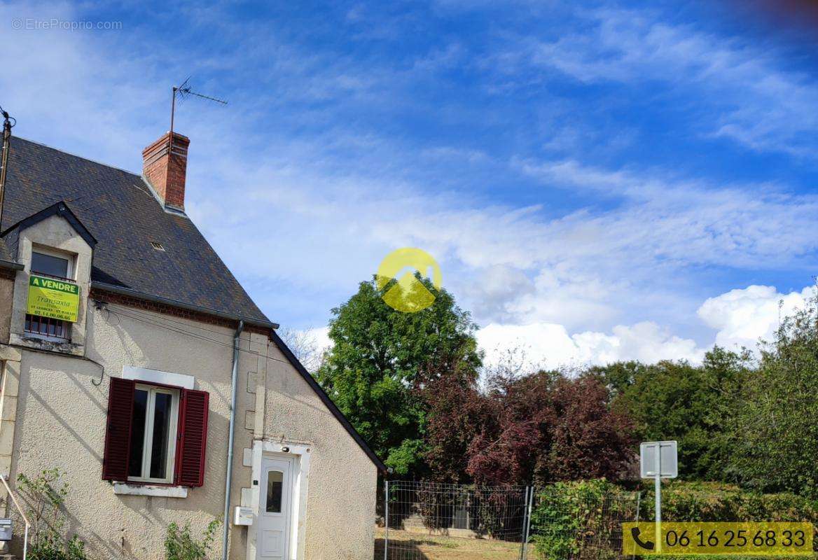 Maison à SAINT-ELOY-DE-GY