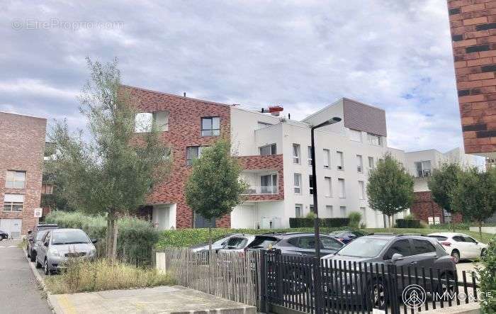 Appartement à QUESNOY-SUR-DEULE