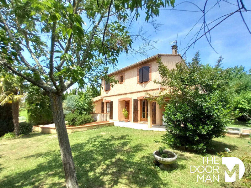 Maison à SAINT-LOUP-CAMMAS