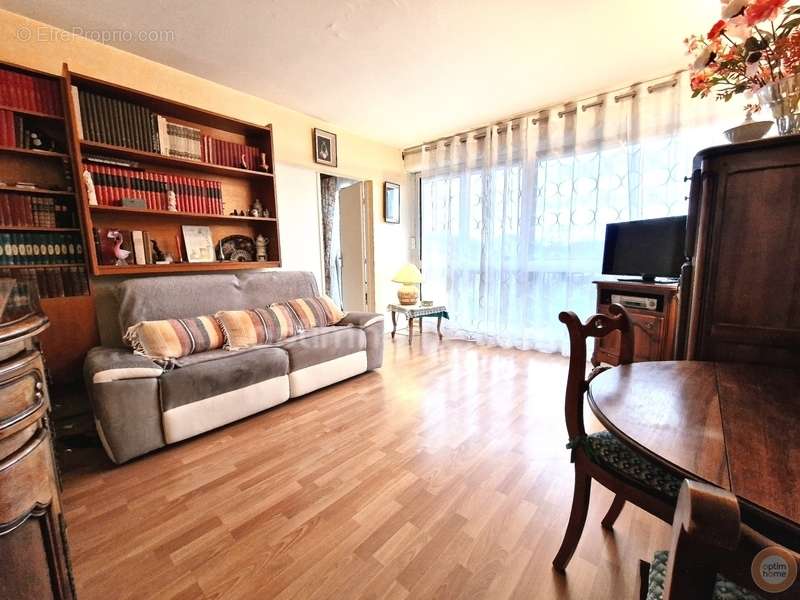 Appartement à RIS-ORANGIS