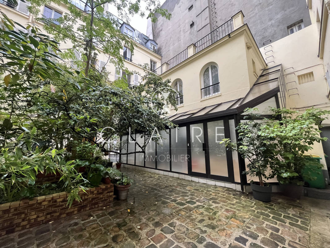 Appartement à PARIS-10E