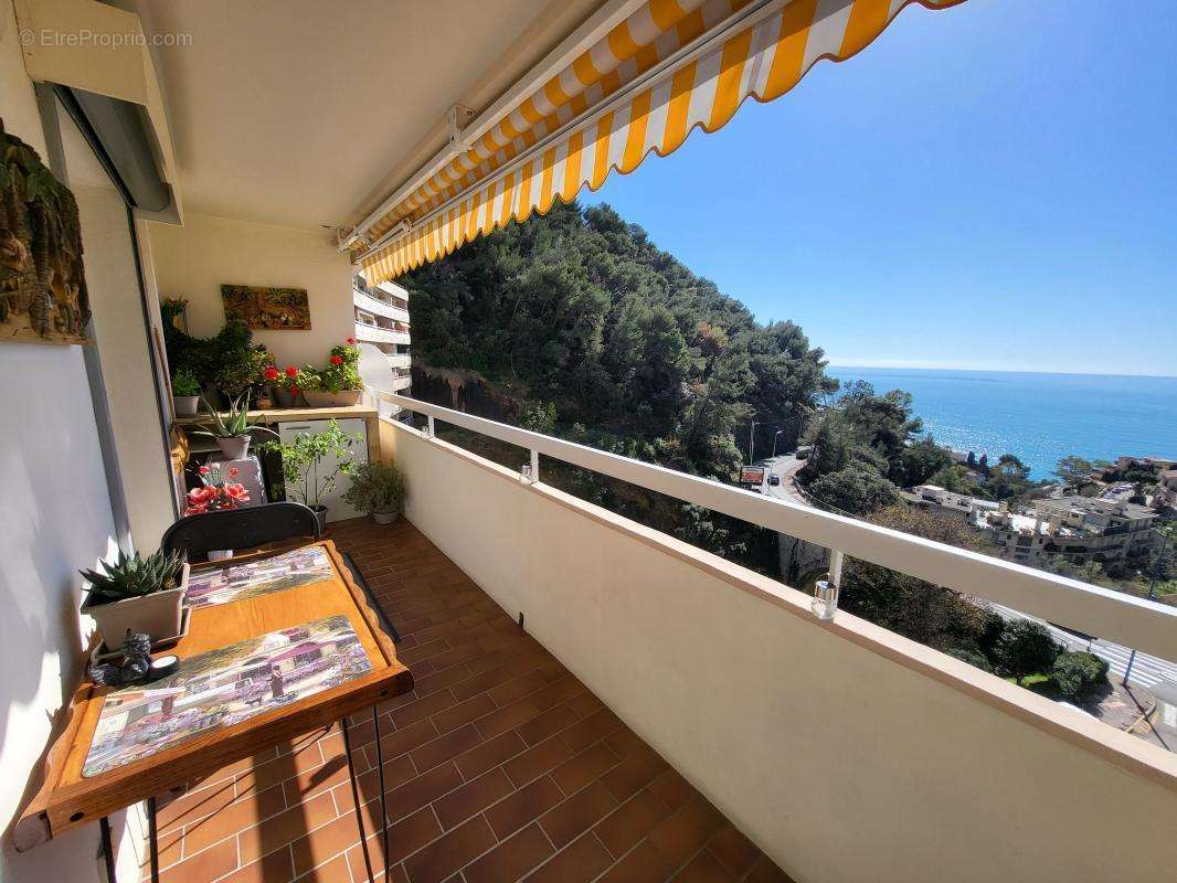 Appartement à ROQUEBRUNE-CAP-MARTIN