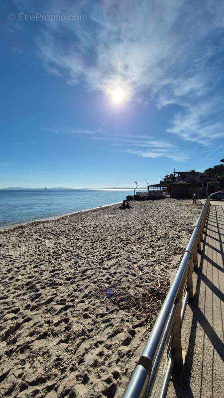 Appartement à HYERES