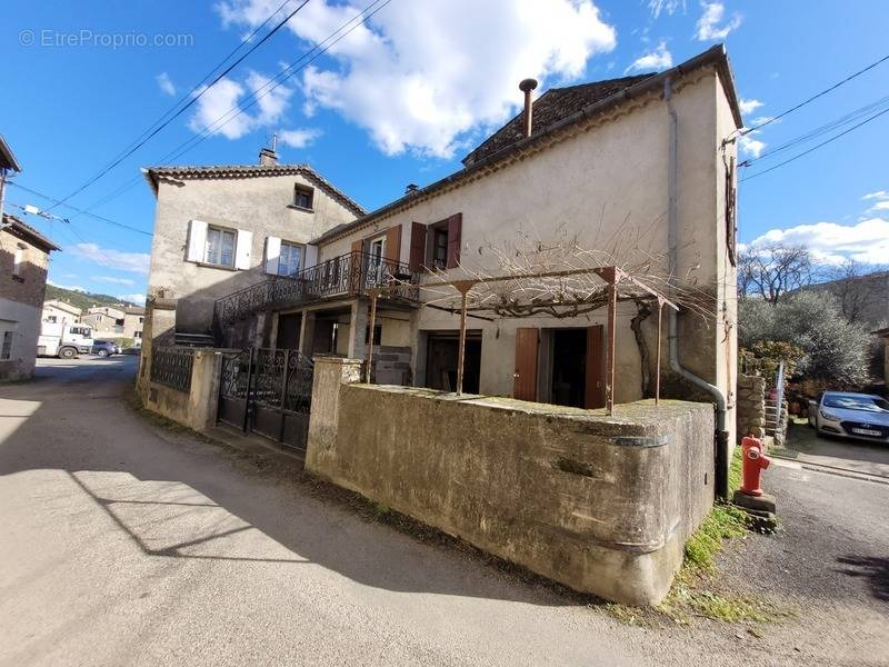 Maison à CENDRAS