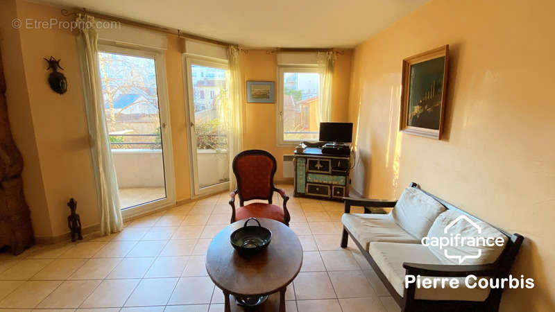 Appartement à LYON-8E