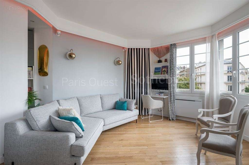 Appartement à ISSY-LES-MOULINEAUX