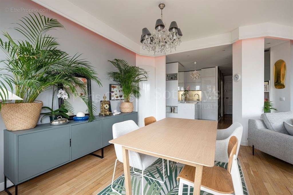 Appartement à ISSY-LES-MOULINEAUX