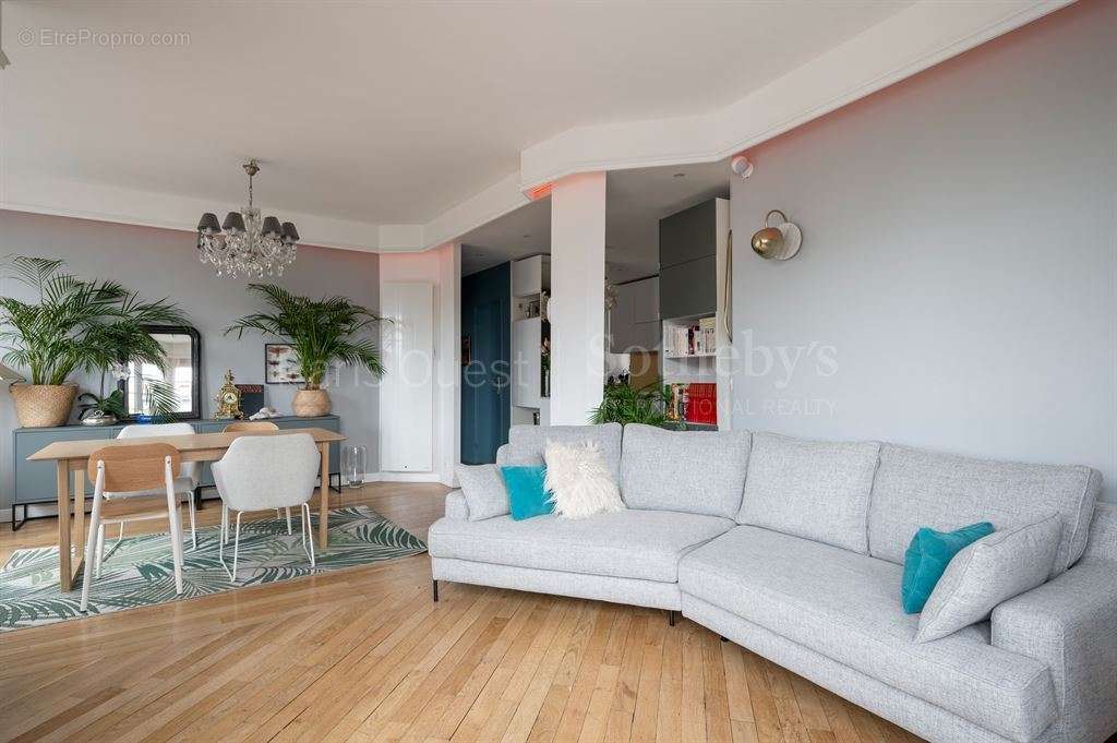 Appartement à ISSY-LES-MOULINEAUX