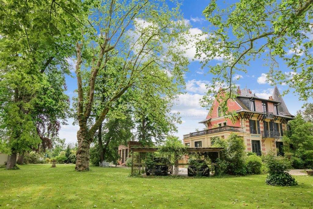 Maison à RUEIL-MALMAISON