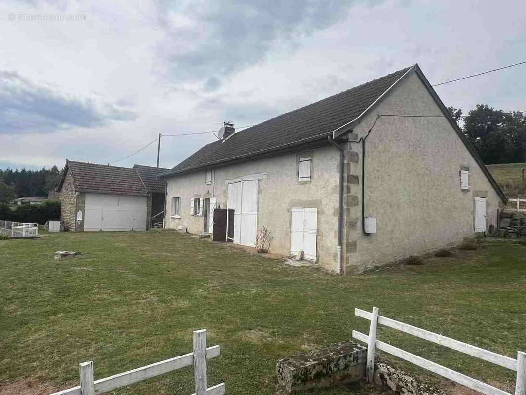 Maison à BEAUBERY