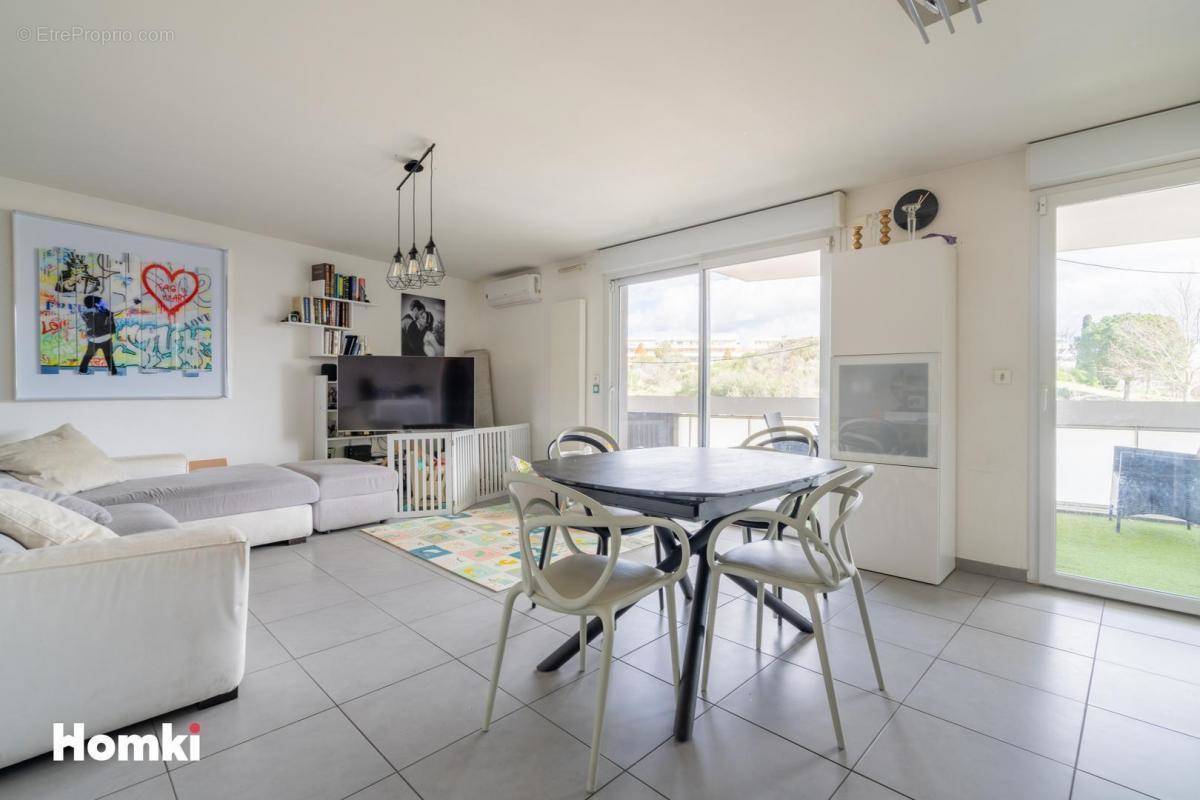 Appartement à MARSEILLE-8E