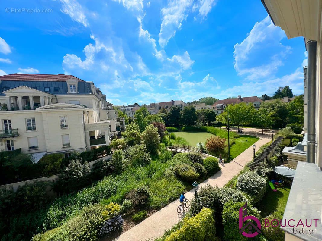 Appartement à LE PLESSIS-ROBINSON