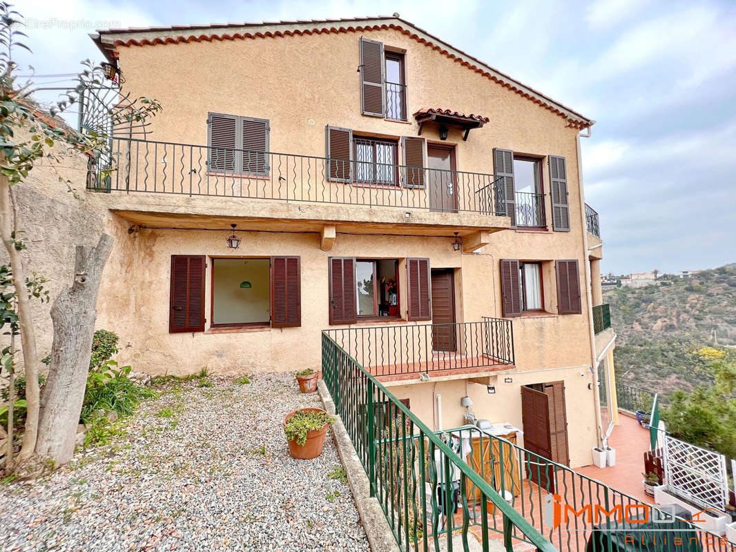 Appartement à THEOULE-SUR-MER