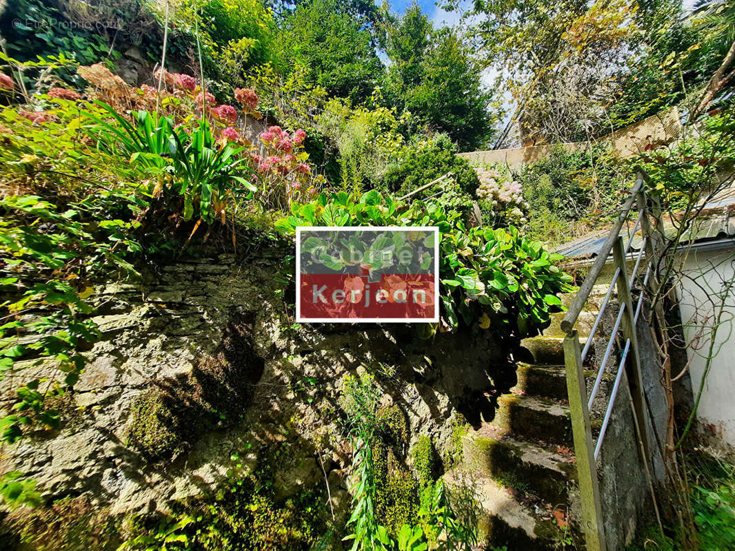 Maison à LOCQUENOLE