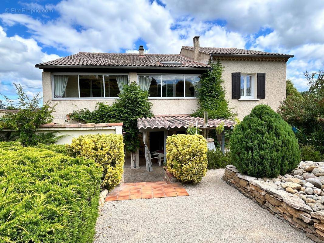 Maison à VAISON-LA-ROMAINE