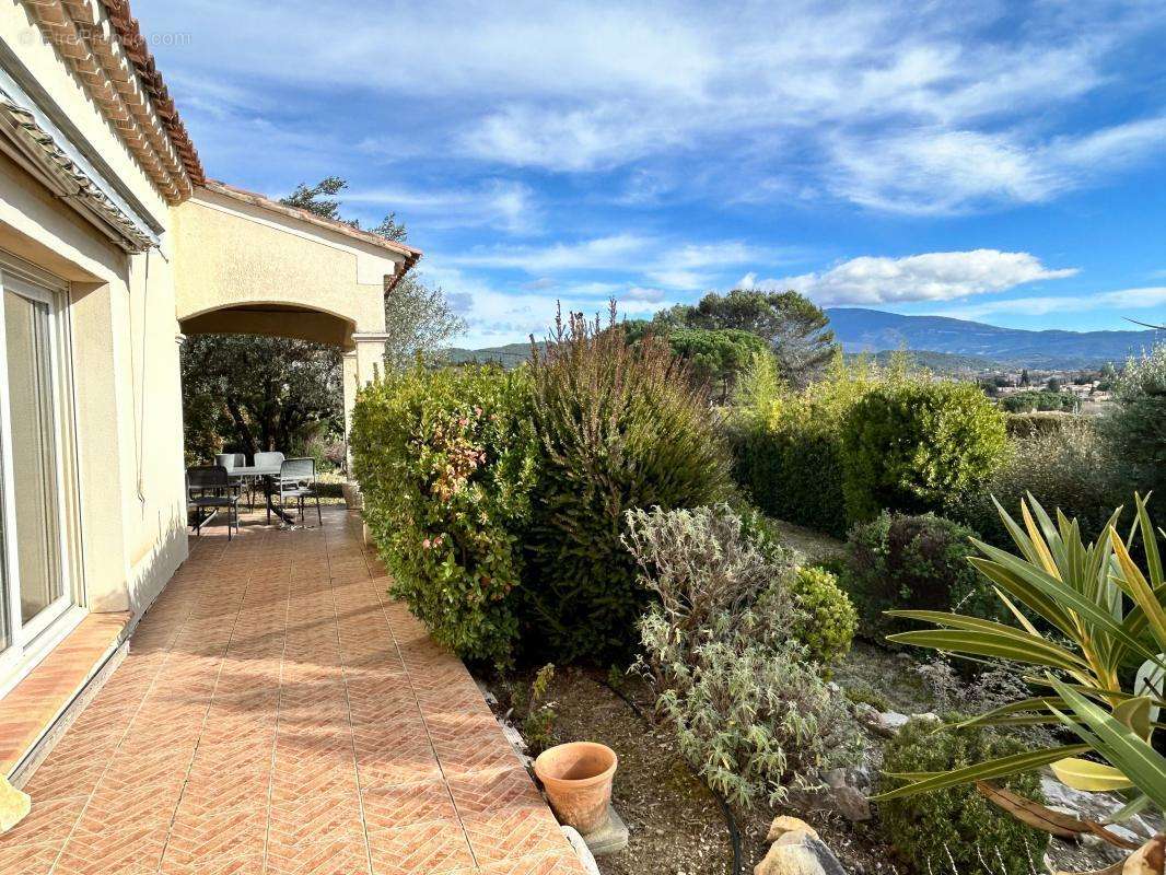 Maison à VAISON-LA-ROMAINE