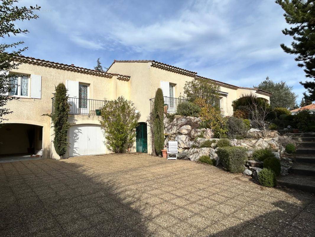 Maison à VAISON-LA-ROMAINE