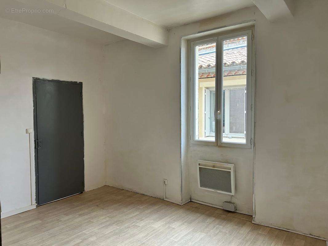 Appartement à RASTEAU