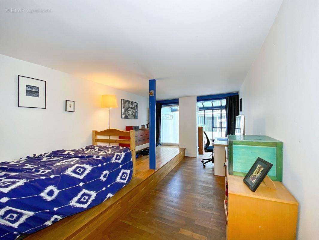 Appartement à PARIS-20E