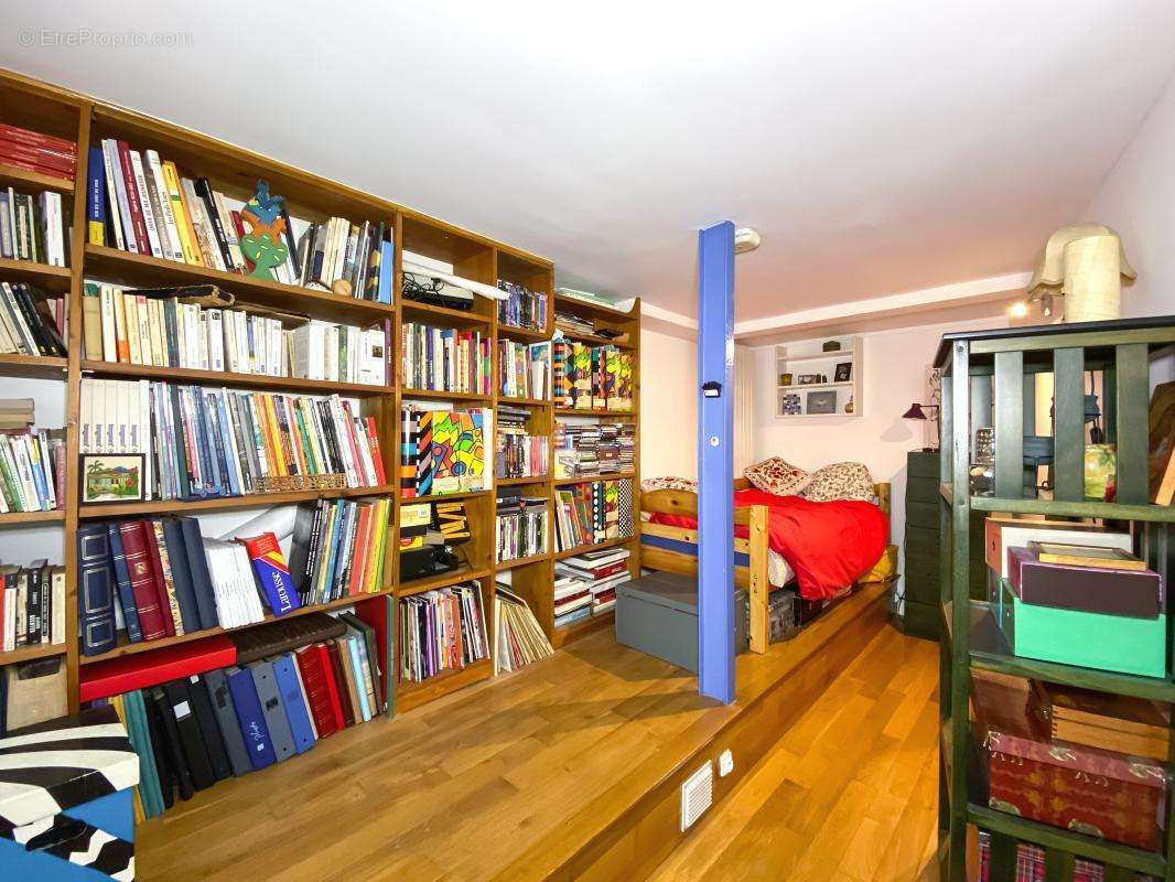 Appartement à PARIS-20E