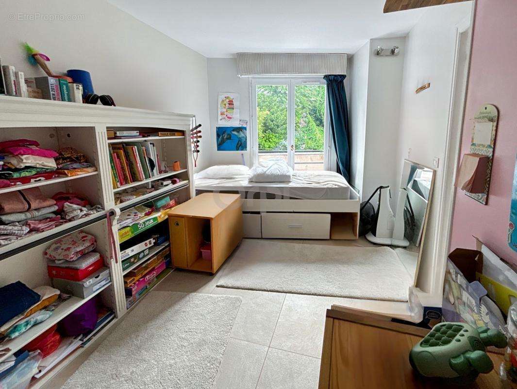 Appartement à PARIS-20E