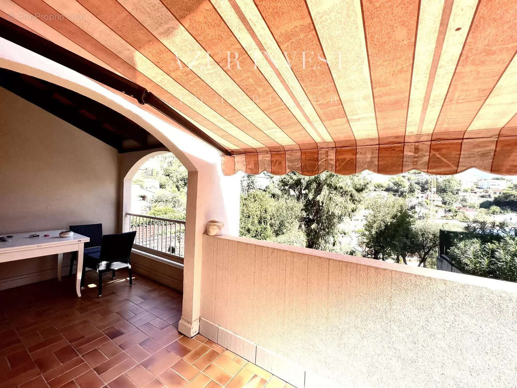 Appartement à ROQUEBRUNE-CAP-MARTIN