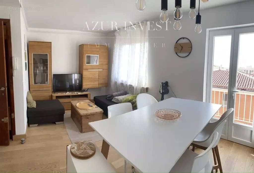 Appartement à ROQUEBRUNE-CAP-MARTIN