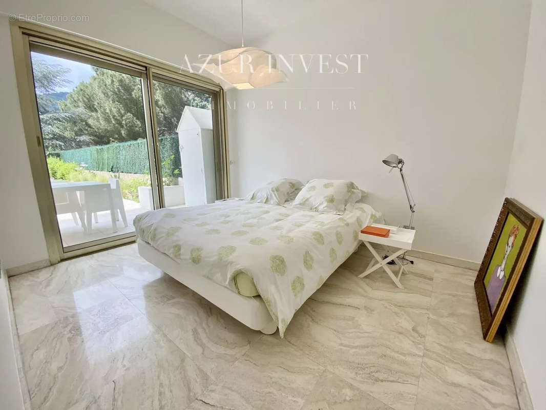 Appartement à ROQUEBRUNE-CAP-MARTIN