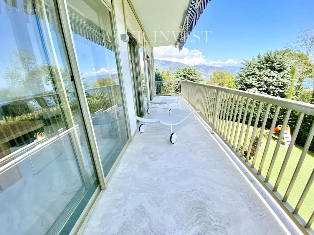 Appartement à ROQUEBRUNE-CAP-MARTIN