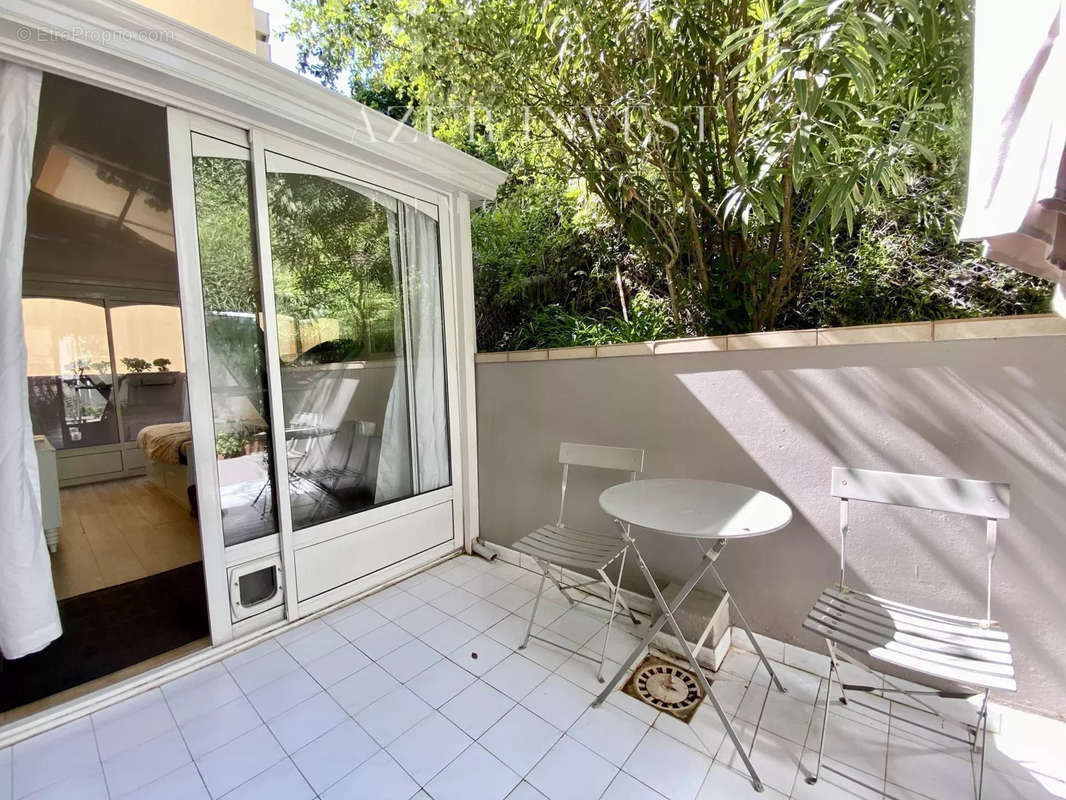 Appartement à ROQUEBRUNE-CAP-MARTIN