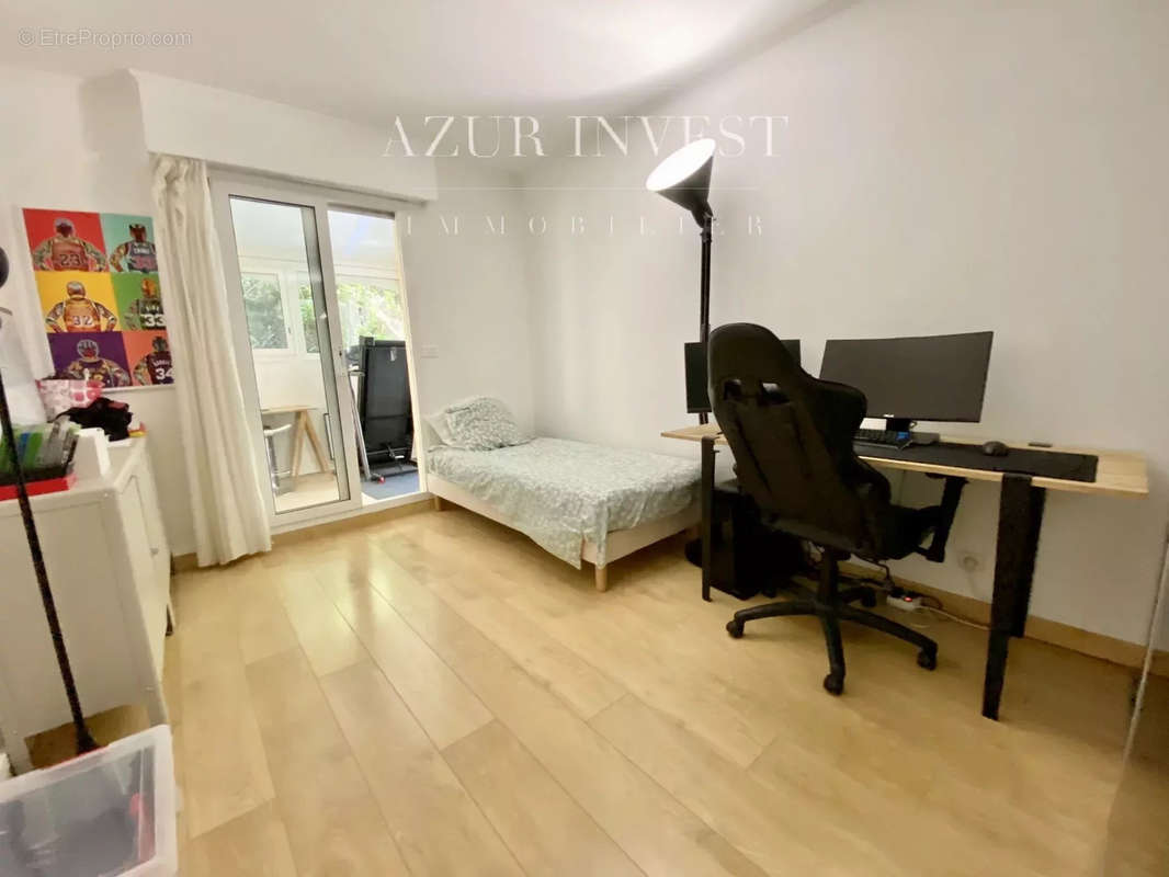 Appartement à ROQUEBRUNE-CAP-MARTIN