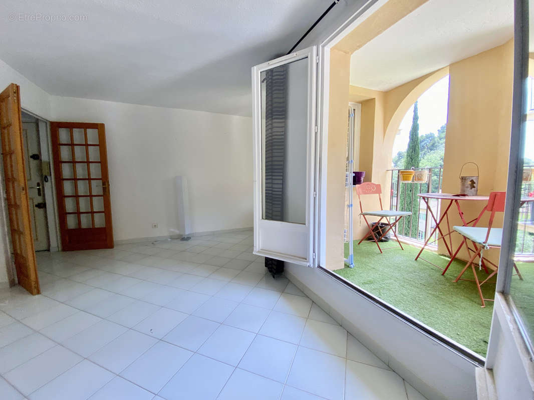 Appartement à ROQUEBRUNE-CAP-MARTIN