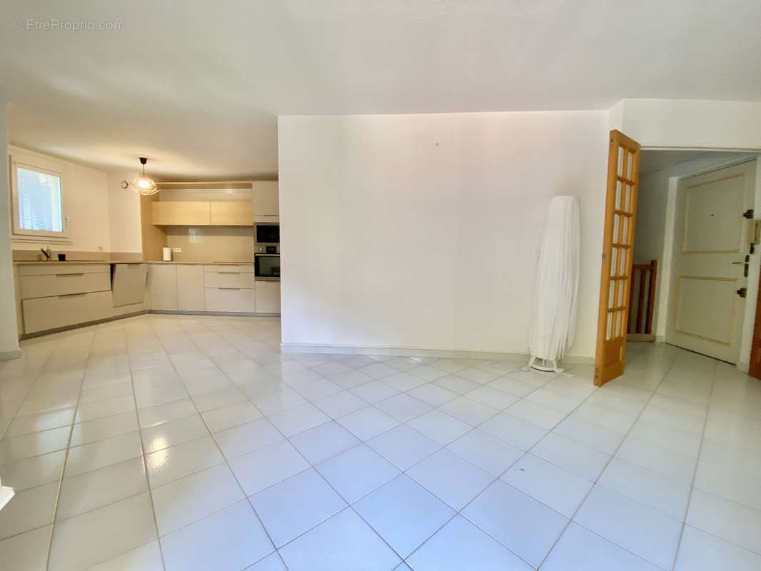 Appartement à ROQUEBRUNE-CAP-MARTIN