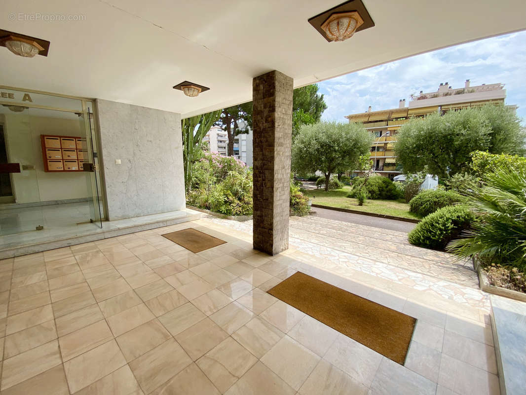 Appartement à ROQUEBRUNE-CAP-MARTIN