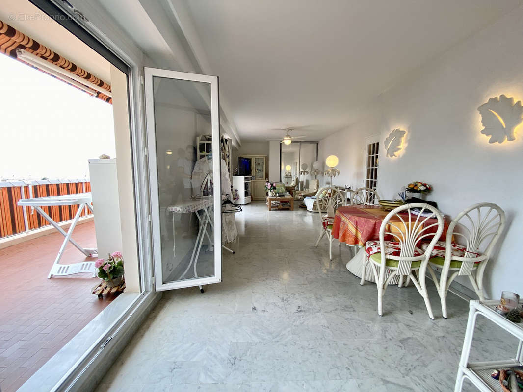 Appartement à ROQUEBRUNE-CAP-MARTIN