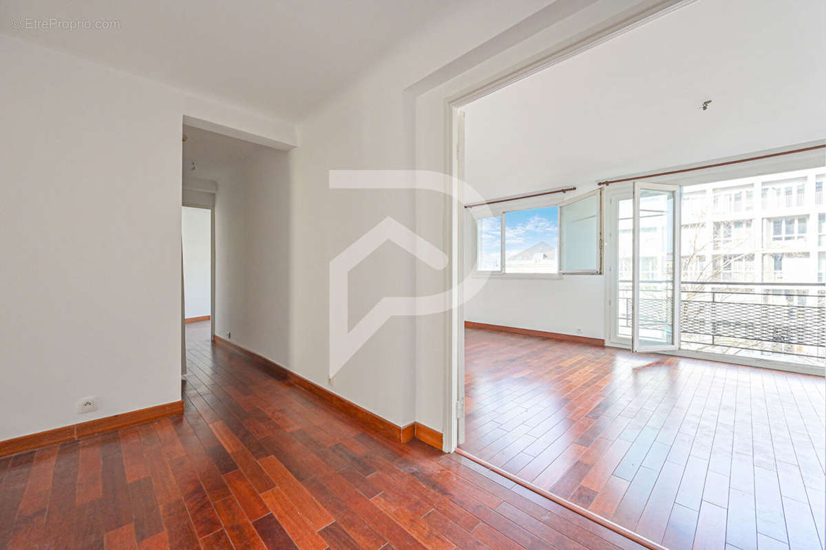 Appartement à PARIS-12E