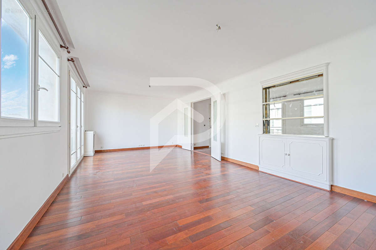 Appartement à PARIS-12E