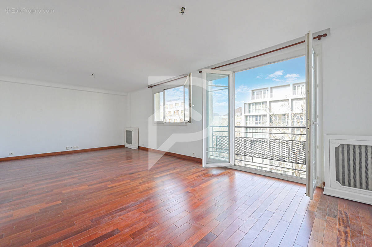 Appartement à PARIS-12E