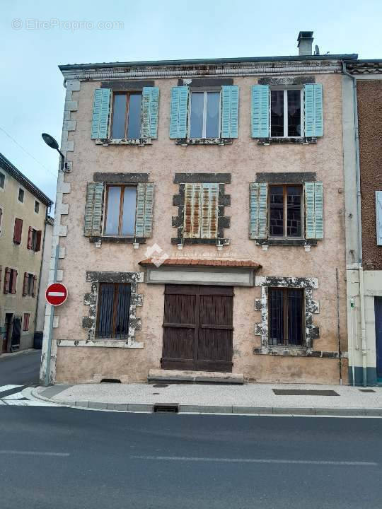 Appartement à SAINT-GEORGES-D&#039;AURAC