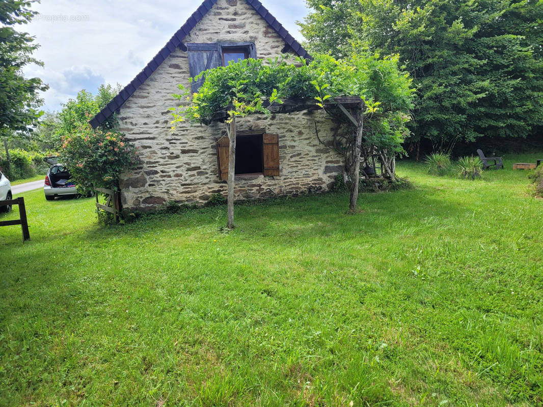 Maison à CHATEAU-CHERVIX