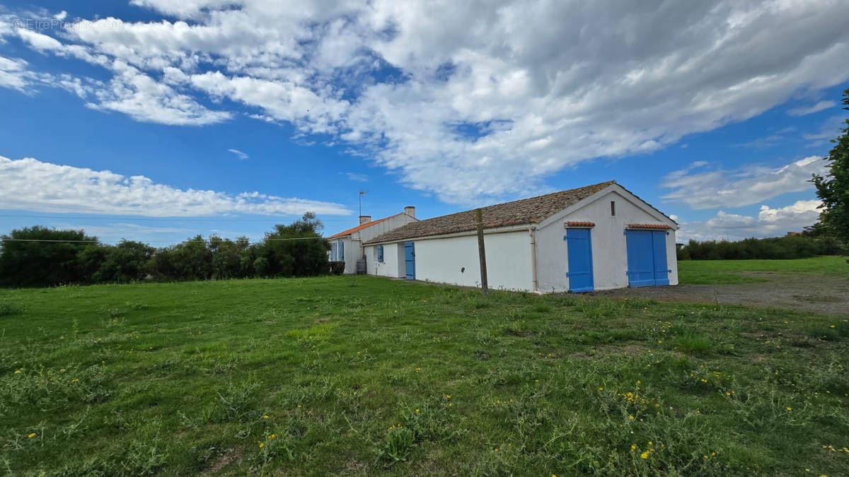 Maison à BOUIN