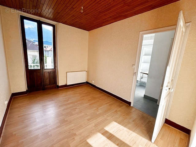 Appartement à AIX-LES-BAINS