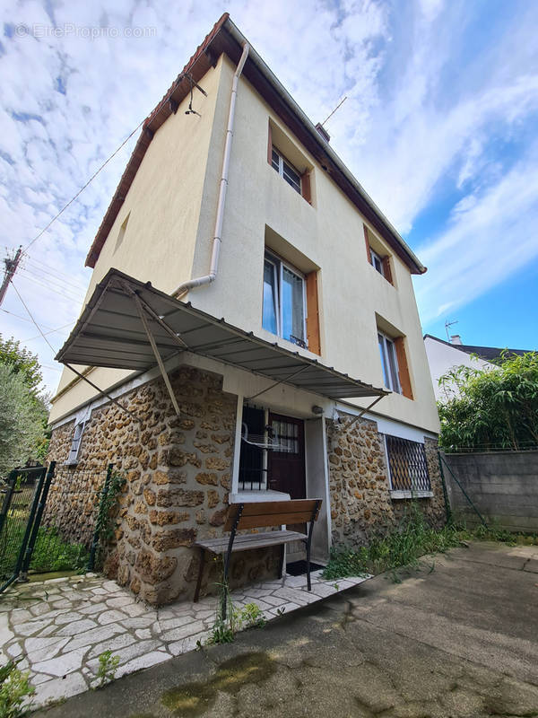 Maison à AULNAY-SOUS-BOIS