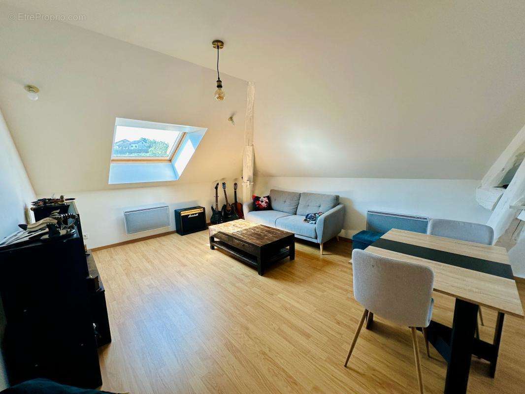 Appartement à RIVES