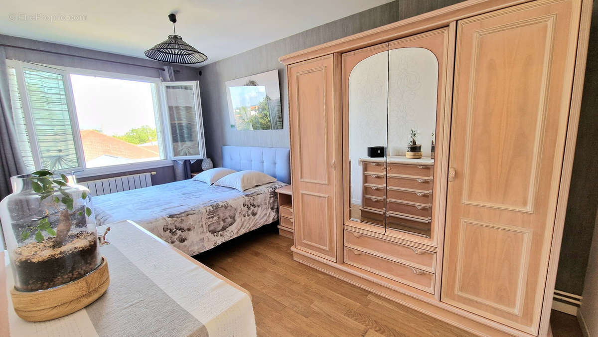 Appartement à RUEIL-MALMAISON