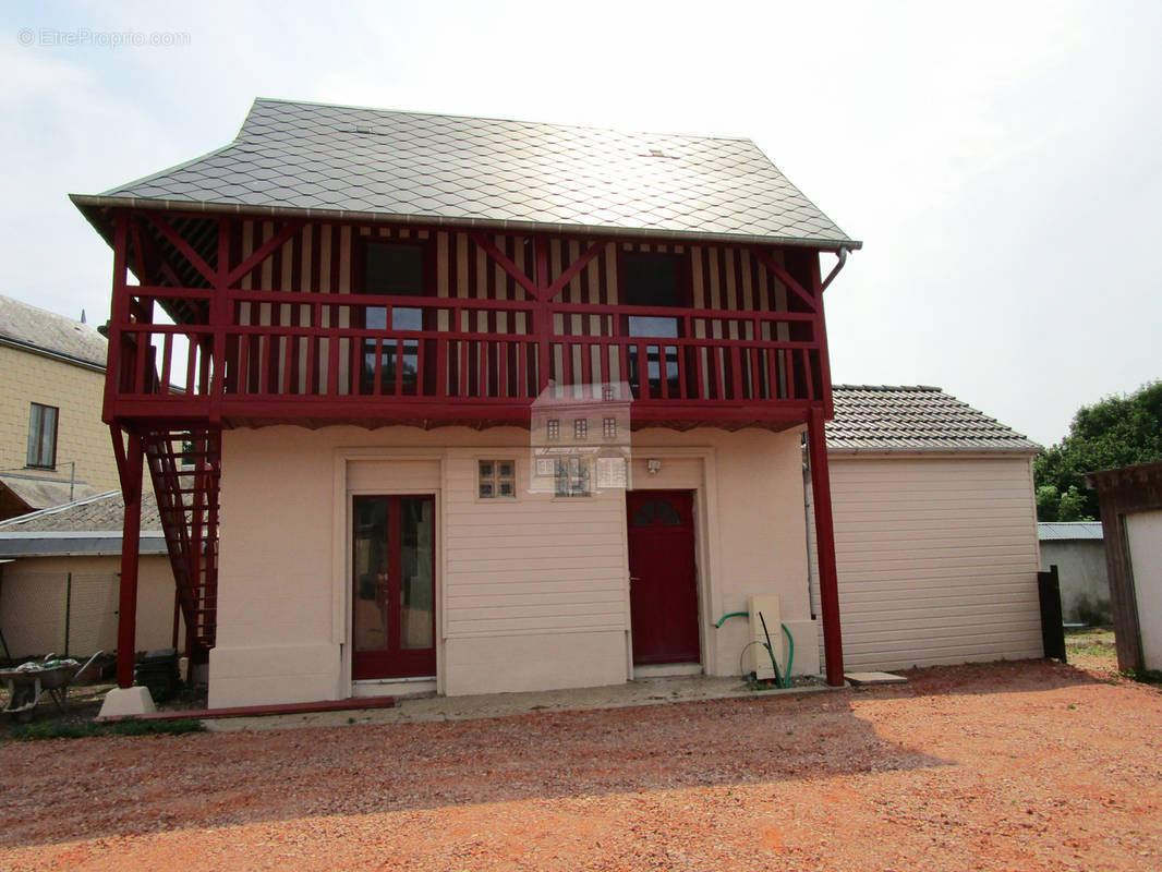 Maison à BEAUMONT-LE-ROGER