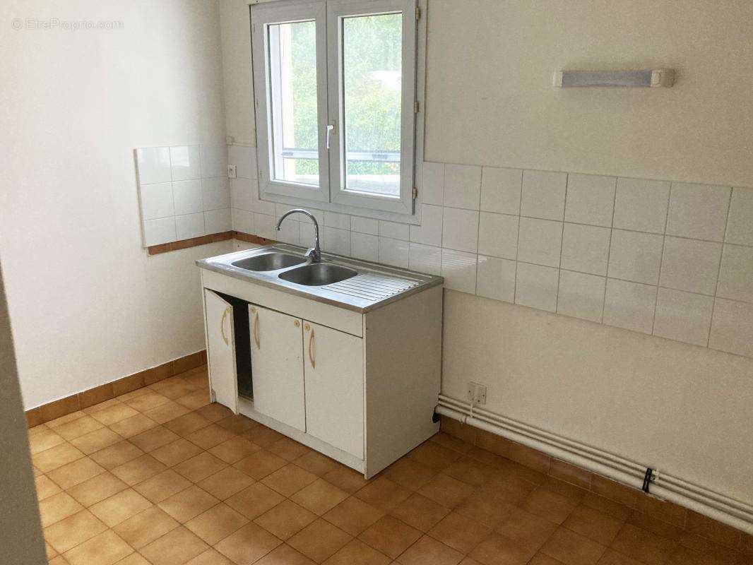 Appartement à SAINT-GENIS-LAVAL