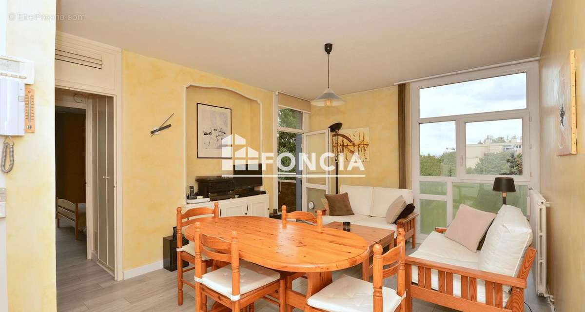 Appartement à LYON-8E