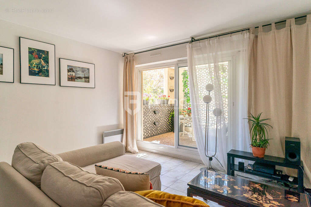 Appartement à MARSEILLE-8E